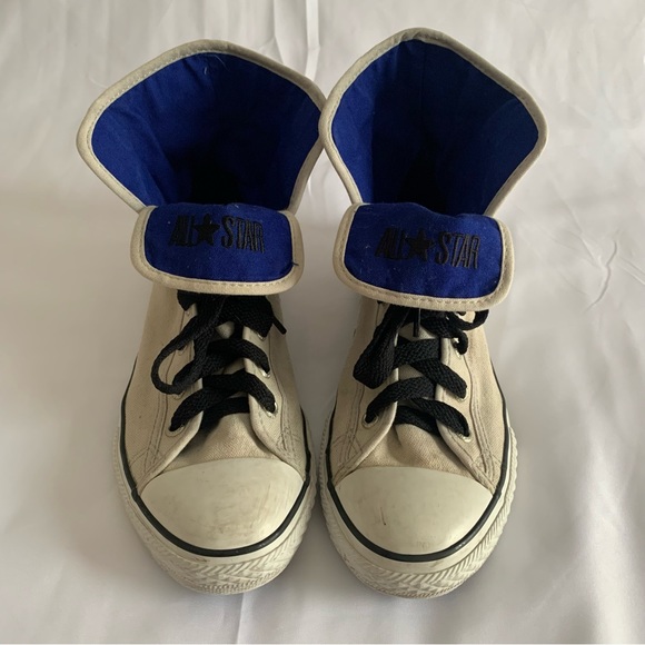 beige and blue converse - Picture 3 of 8